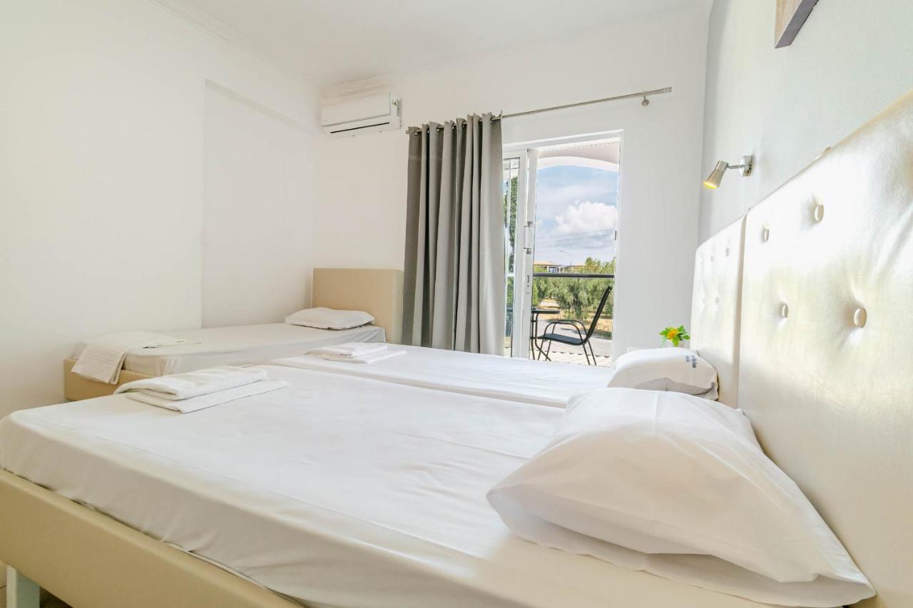 Porto Marina Aparthotel Gouvia Ngoại thất bức ảnh
